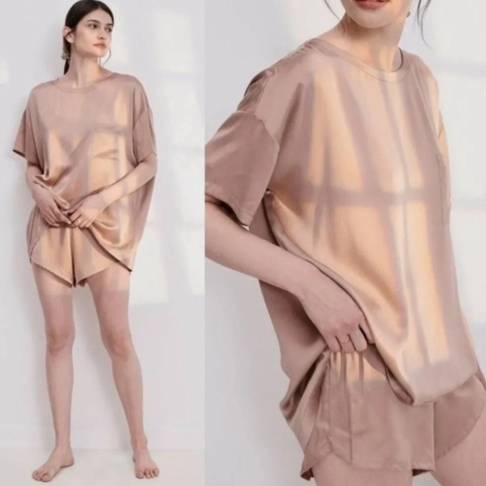Lunya Washable silk tee size XS